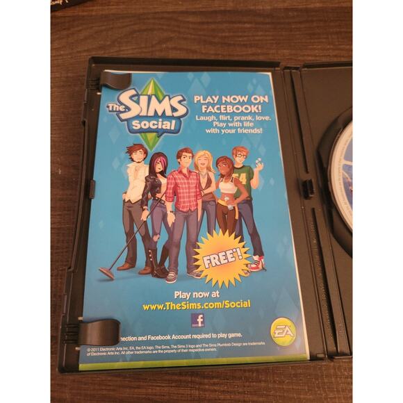 Sims 3 Plus Pets: Limited Edition (Windows/Mac, 2011) CIB - Picture 2 of 4